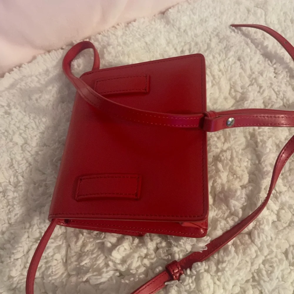 Off-White waist bag. - Picture 4 of 13